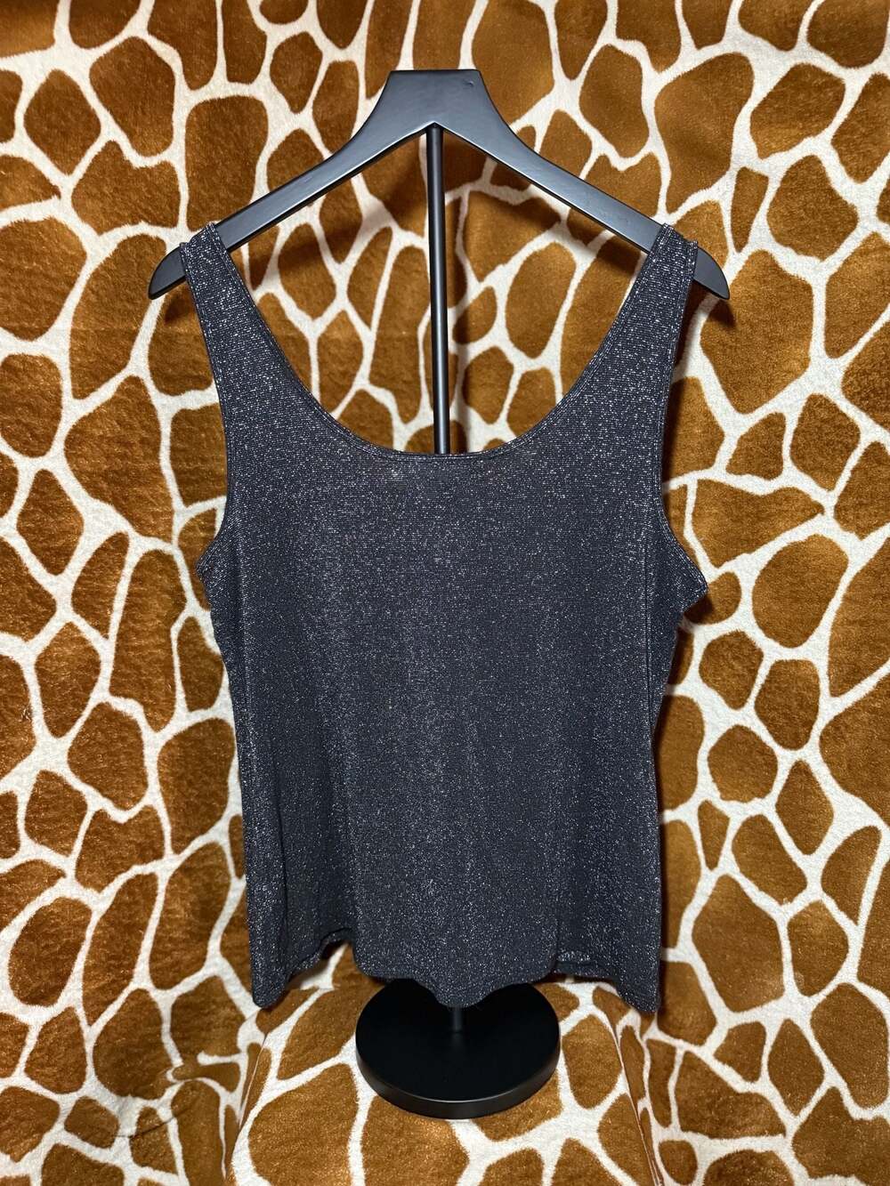 Jennifer Lopez Black Metallic Shimmer Scoop Neck Tank Top, Size XL - Picture 2 of 4